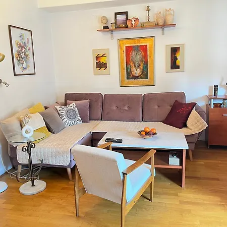 Bohemian Quarter / City Park, Free Parking Apartment *