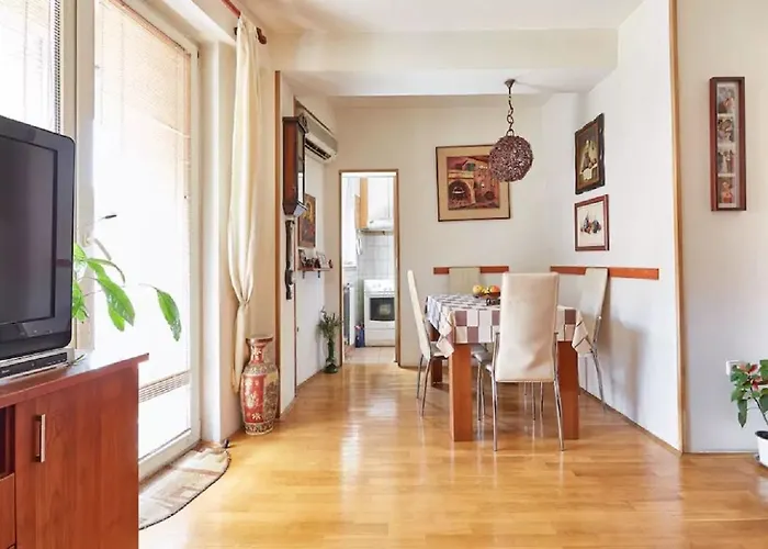 Апартаменти Bohemian Quarter / Park, Free Parking Скоп'є