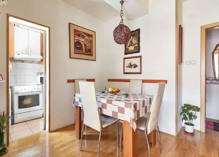 Bohemian Quarter / Park, Free Parking Апартаменти Скоп'є