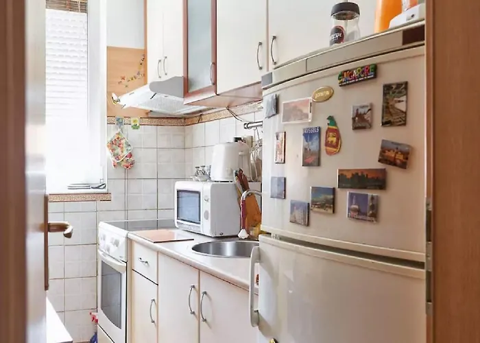 Bohemian Quarter / Park, Free Parking * Скоп'є